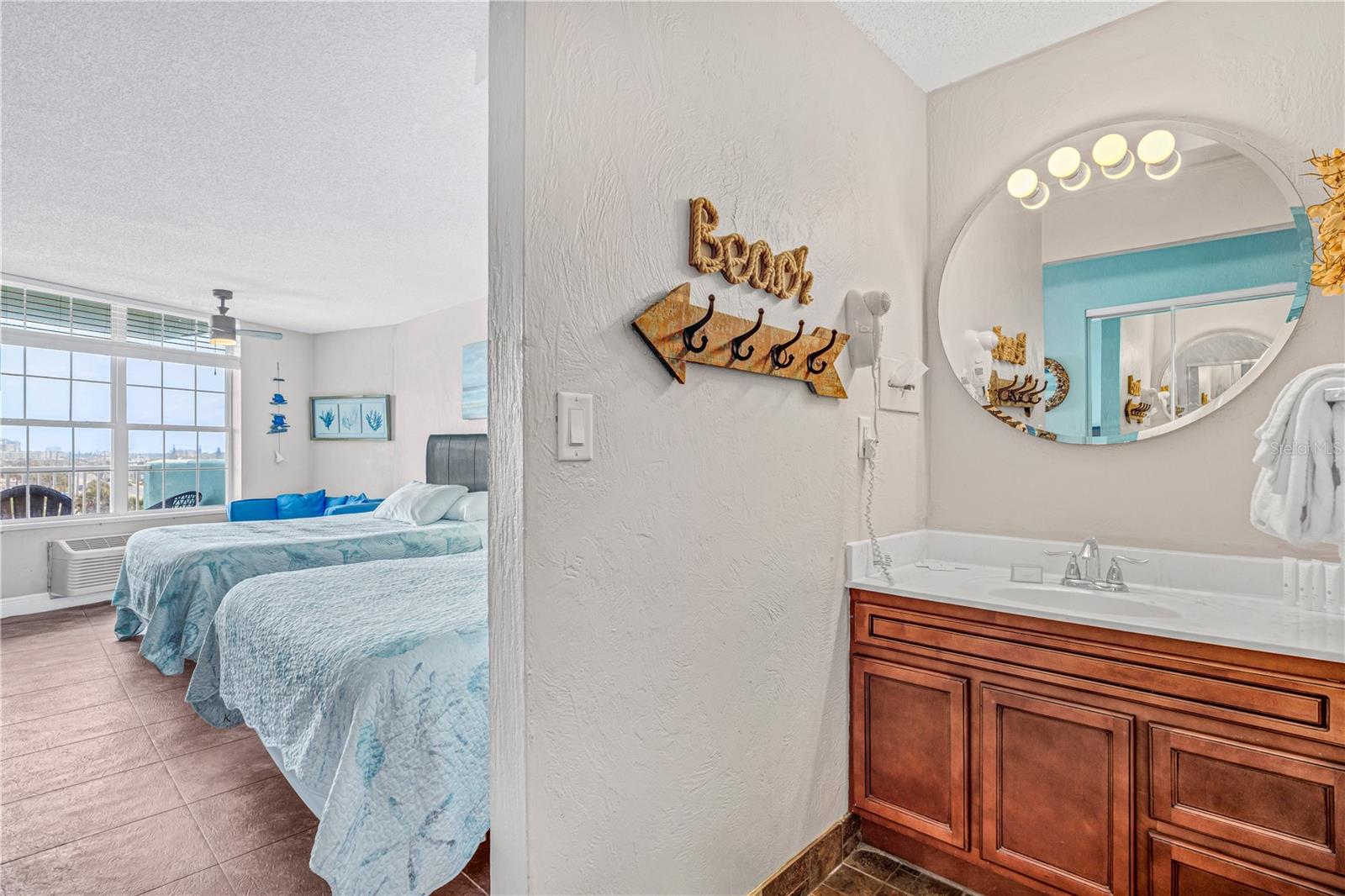 FOUNTAIN BEACH RESORT - Residential