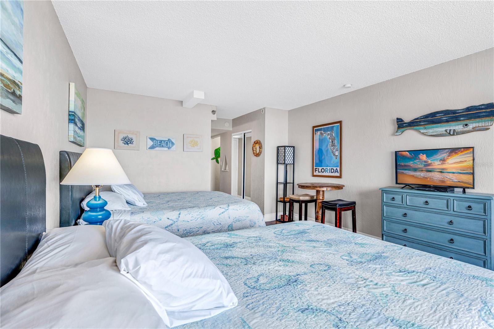 FOUNTAIN BEACH RESORT - Residential