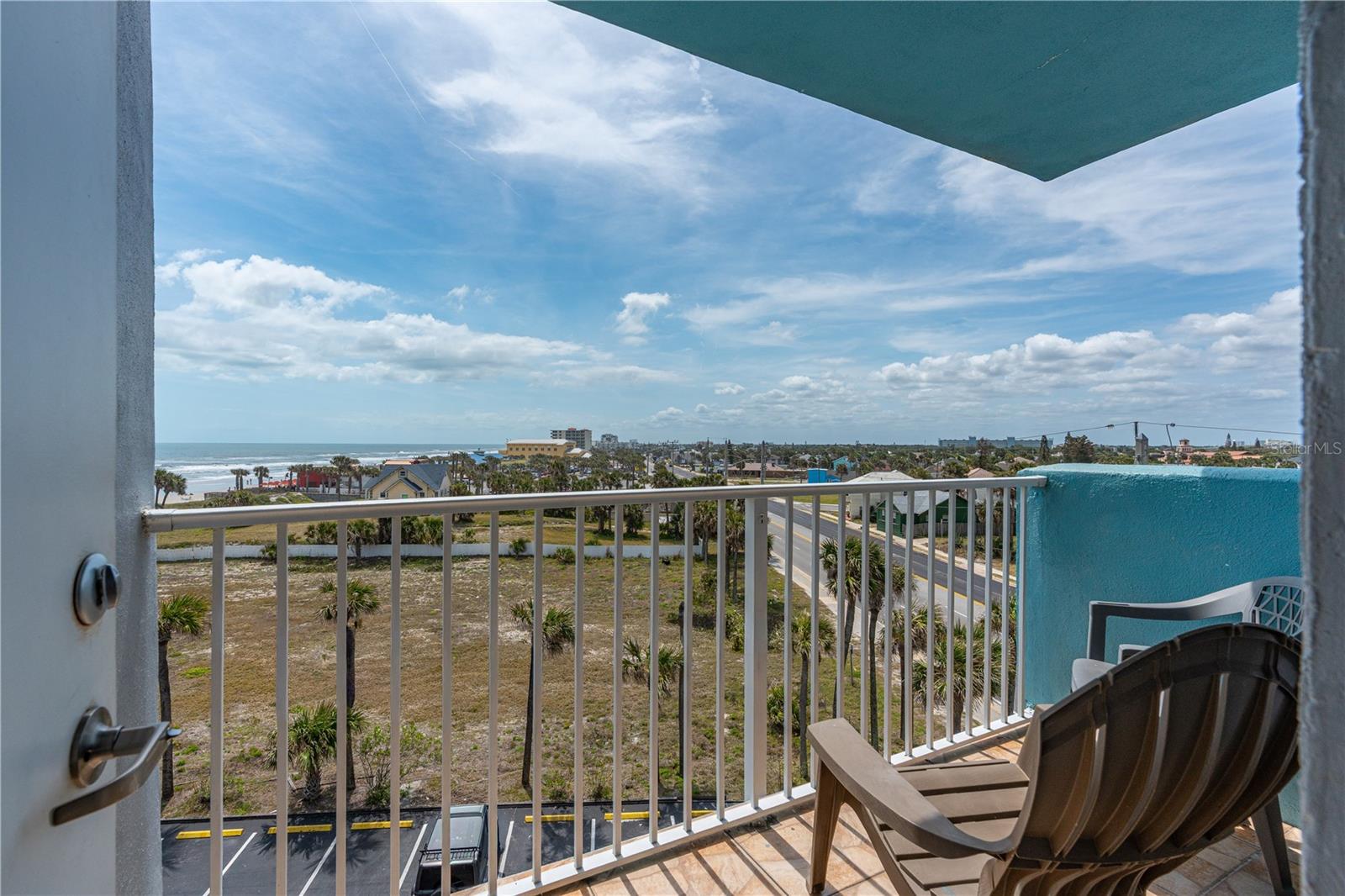 FOUNTAIN BEACH RESORT - Residential