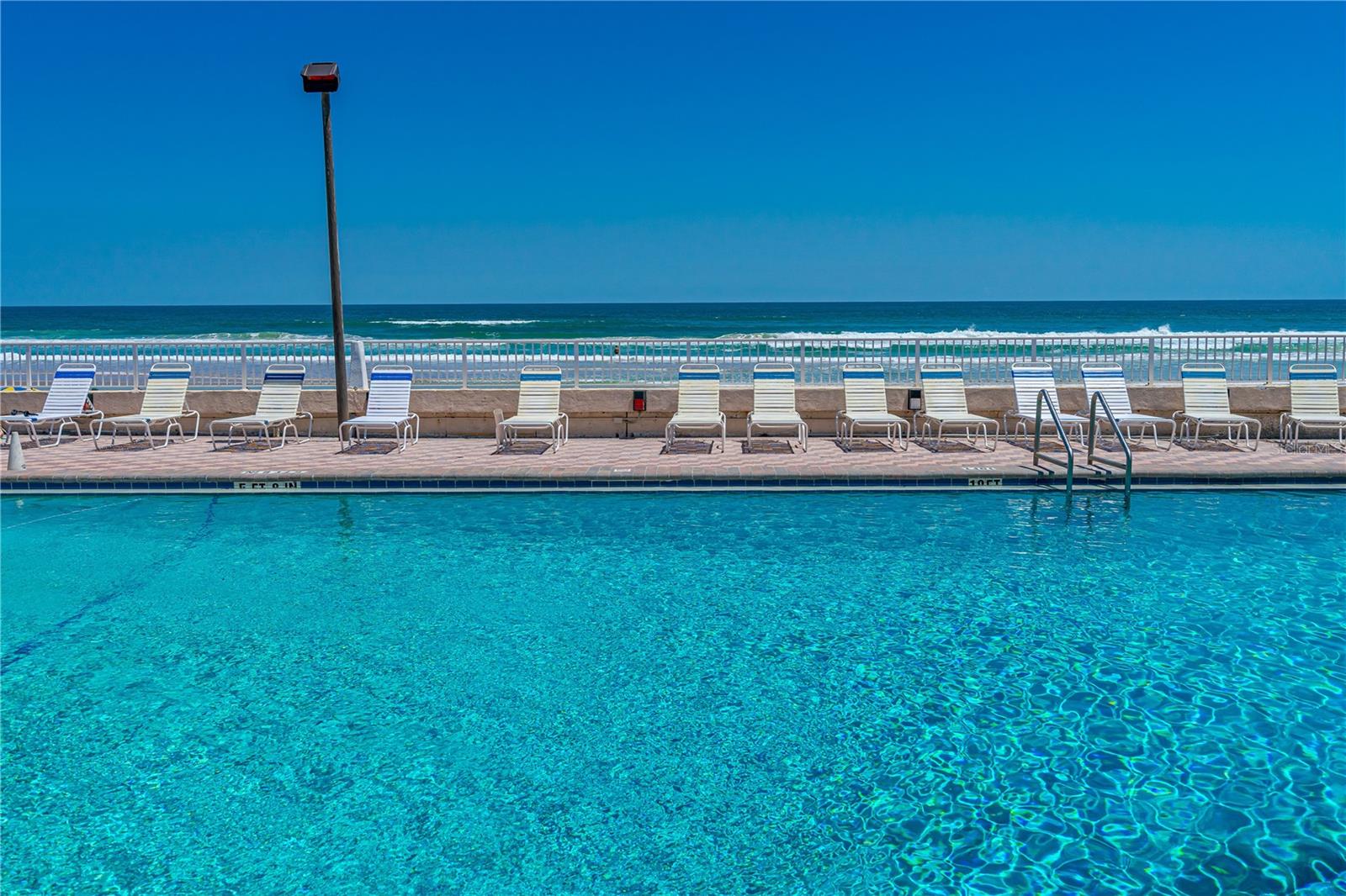 FOUNTAIN BEACH RESORT - Residential