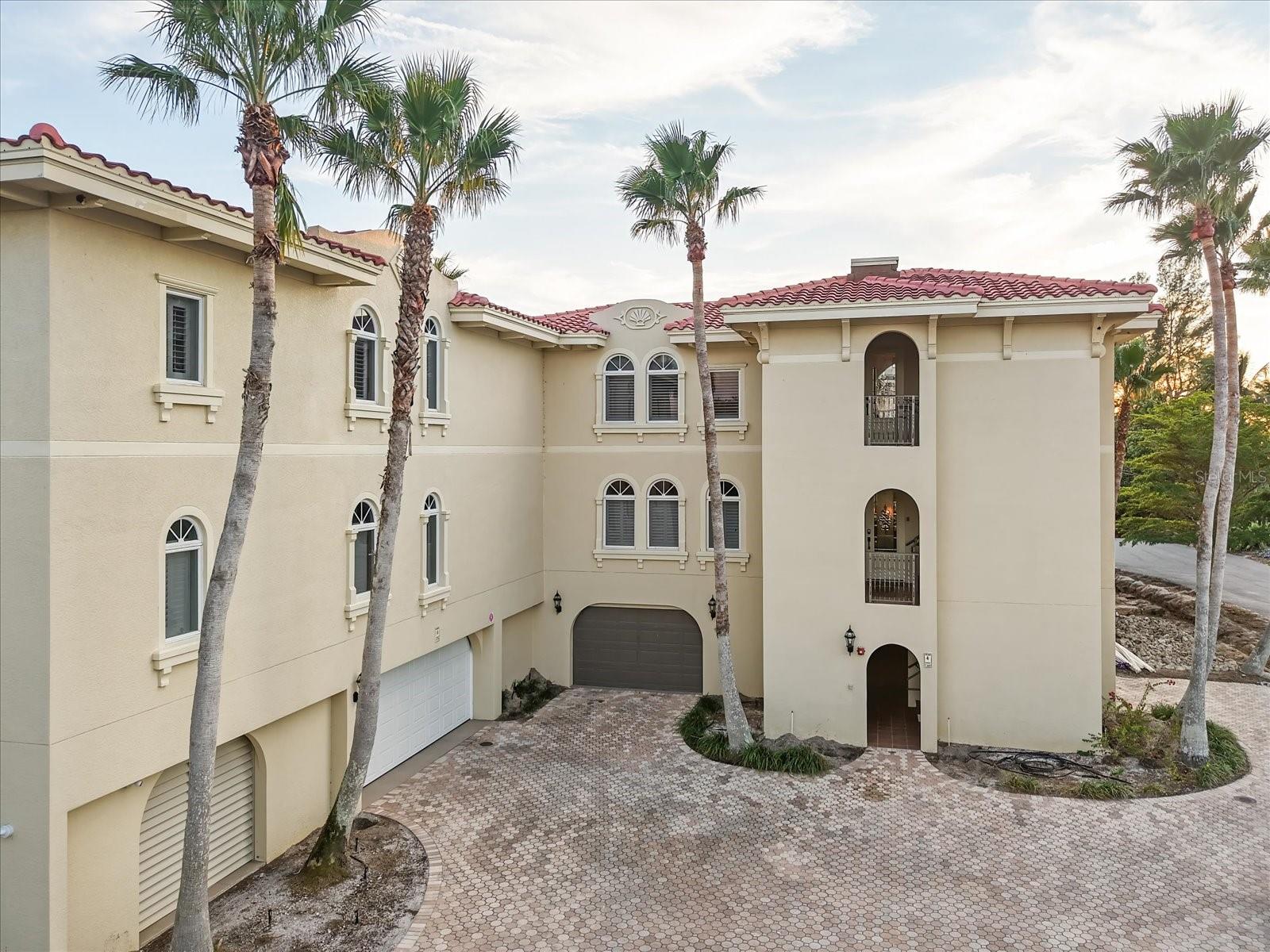 LA CASA COSTIERA PH 1 - Residential