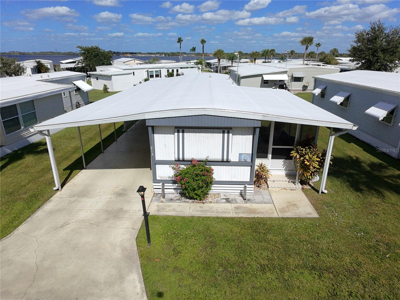 LAKESIDE RANCH FOR MOBILE HOMES - Residential