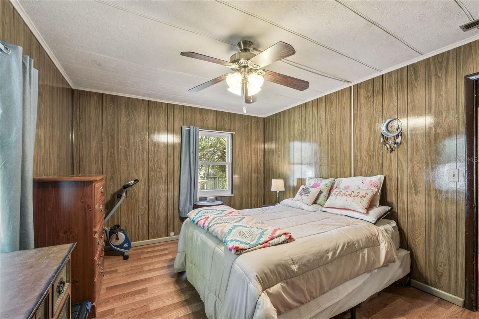 COLONNADES 3RD SEC - Residential