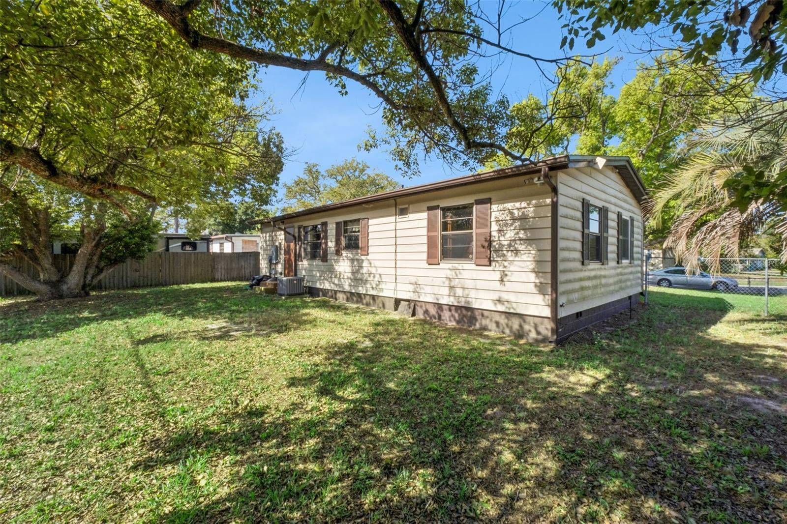 COLONNADES 3RD SEC - Residential