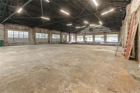 Tiny photo for 113 N 7th Street, Leesburg, FL 34748 (MLS # G5119298)