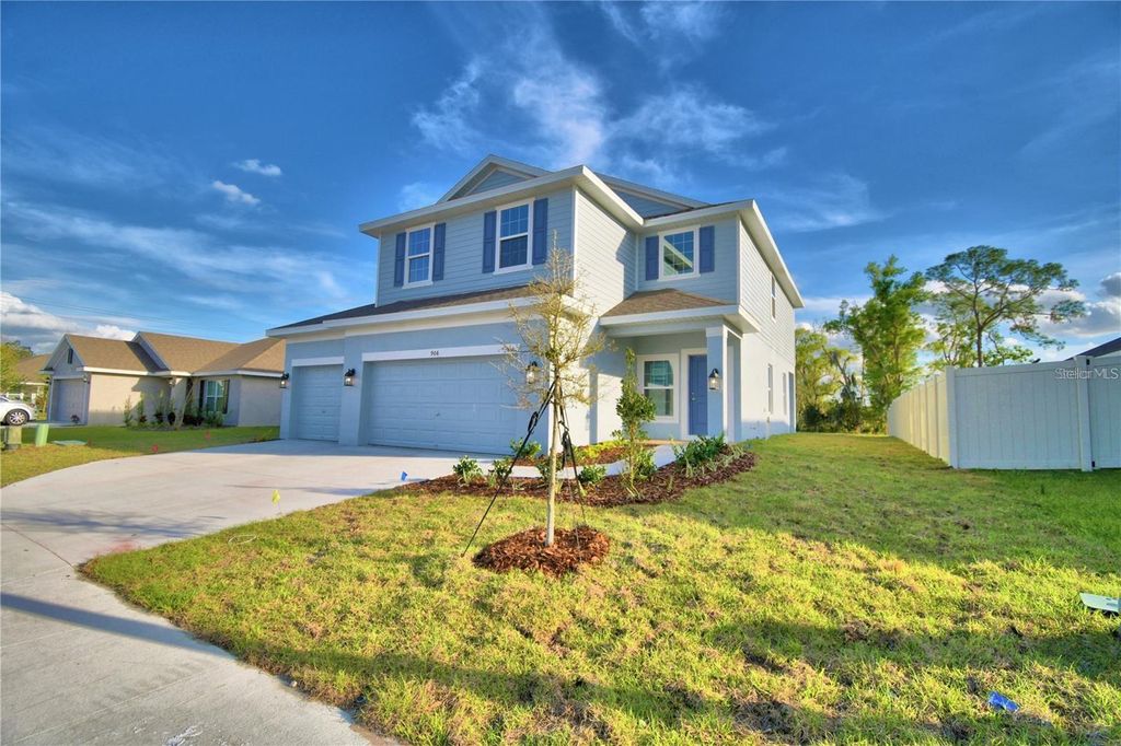 Photo of 906 Sofia Lane, Davenport, FL 33837 (MLS # O6411436)