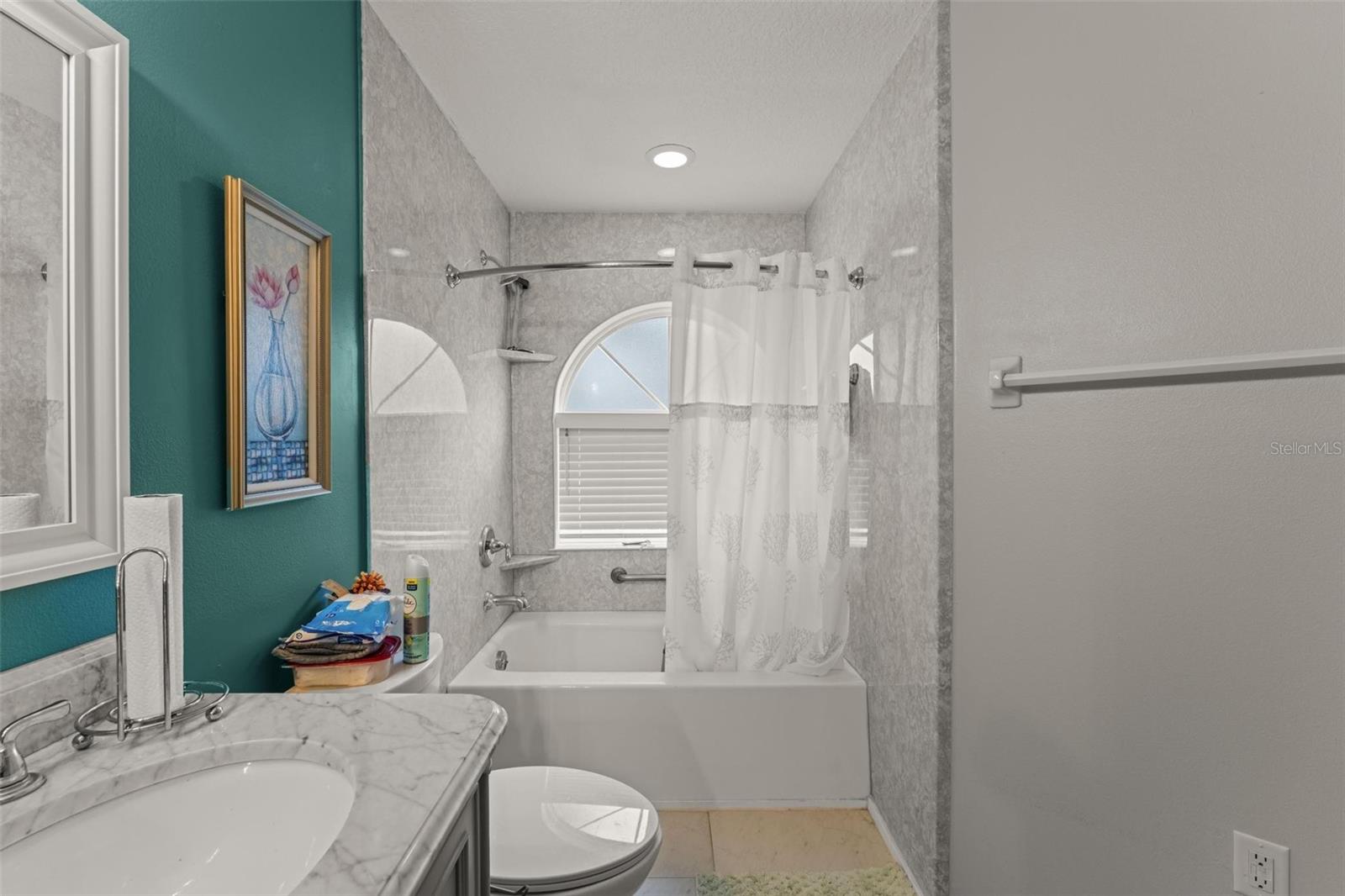 HAINES LAKE ESTATES - Residential