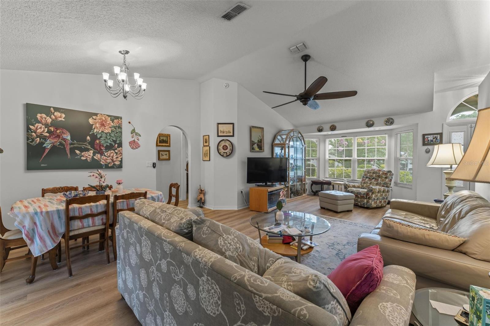 HAINES LAKE ESTATES - Residential