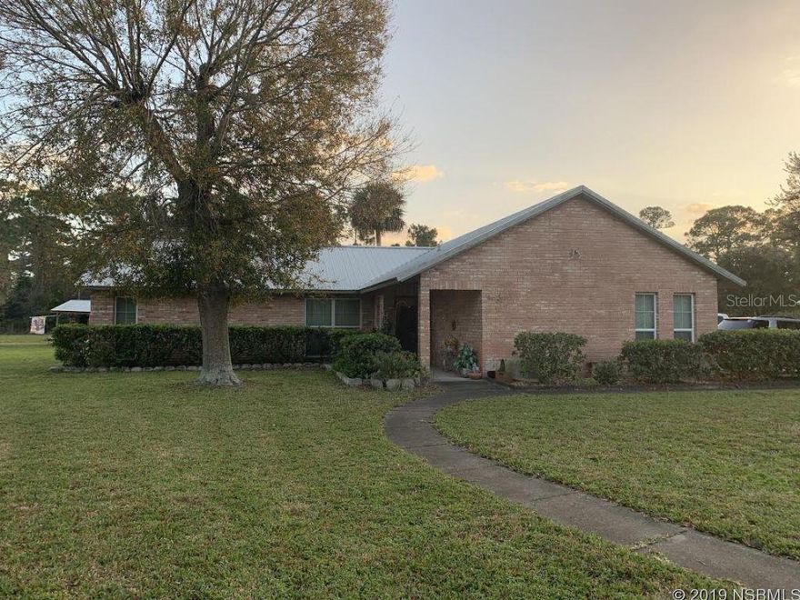 Beautiful Traditional Brick Rancher On 3/4 Acre. 3/2  Split Plan,Fireplace,  2 Car Garage.Room For Pool, RV, Boat Storage . Includes Storage Building And Pavilion.