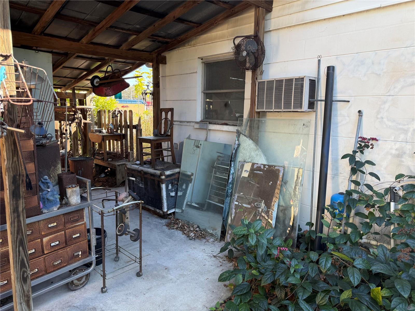 SEMINOLE TERRACE - Commercial Sale
