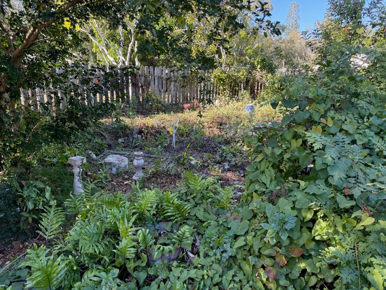 SEMINOLE TERRACE - Commercial Sale