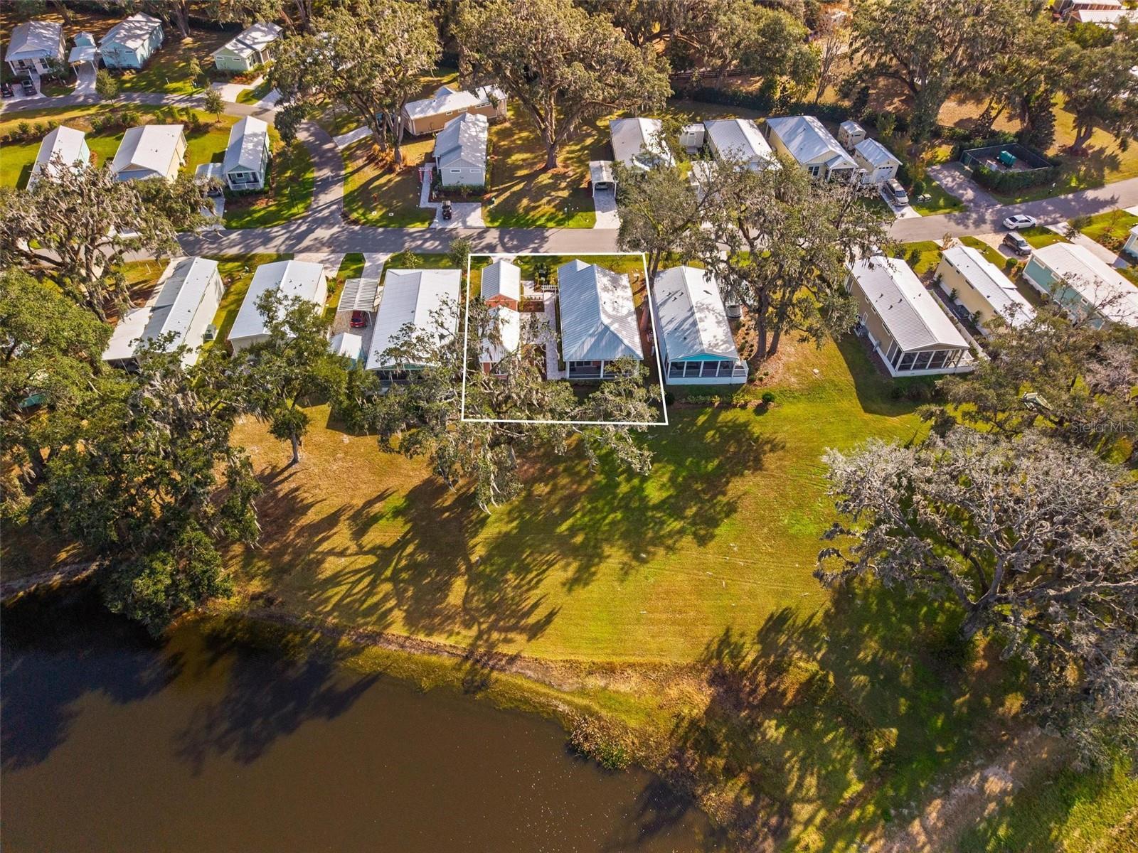 LAKESIDE - Residential