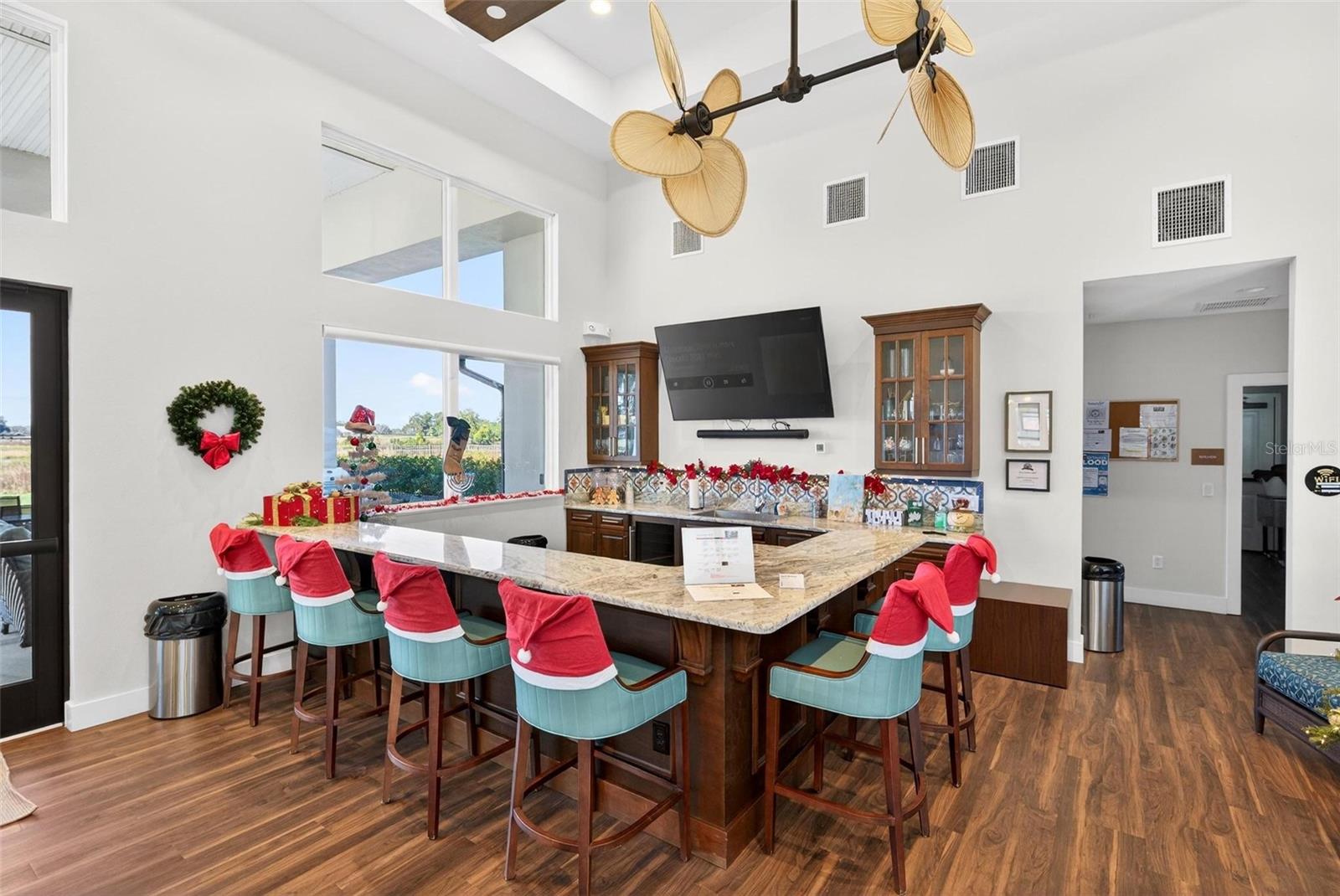 LAKESIDE - Residential