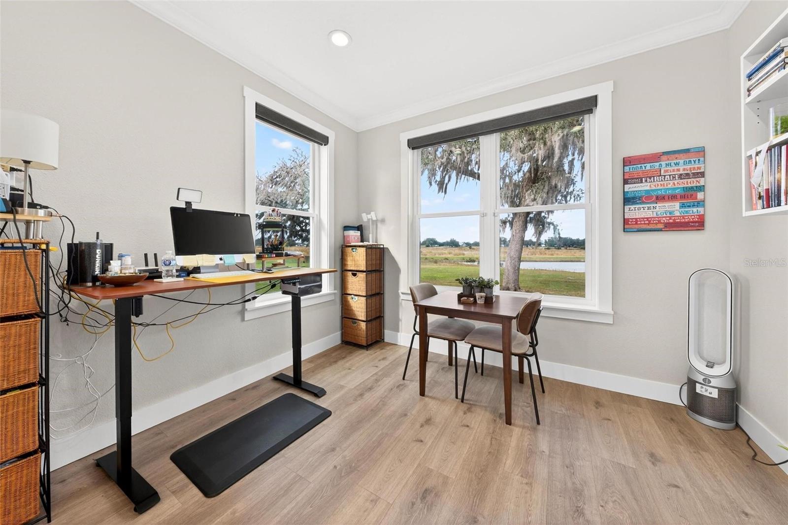 LAKESIDE - Residential