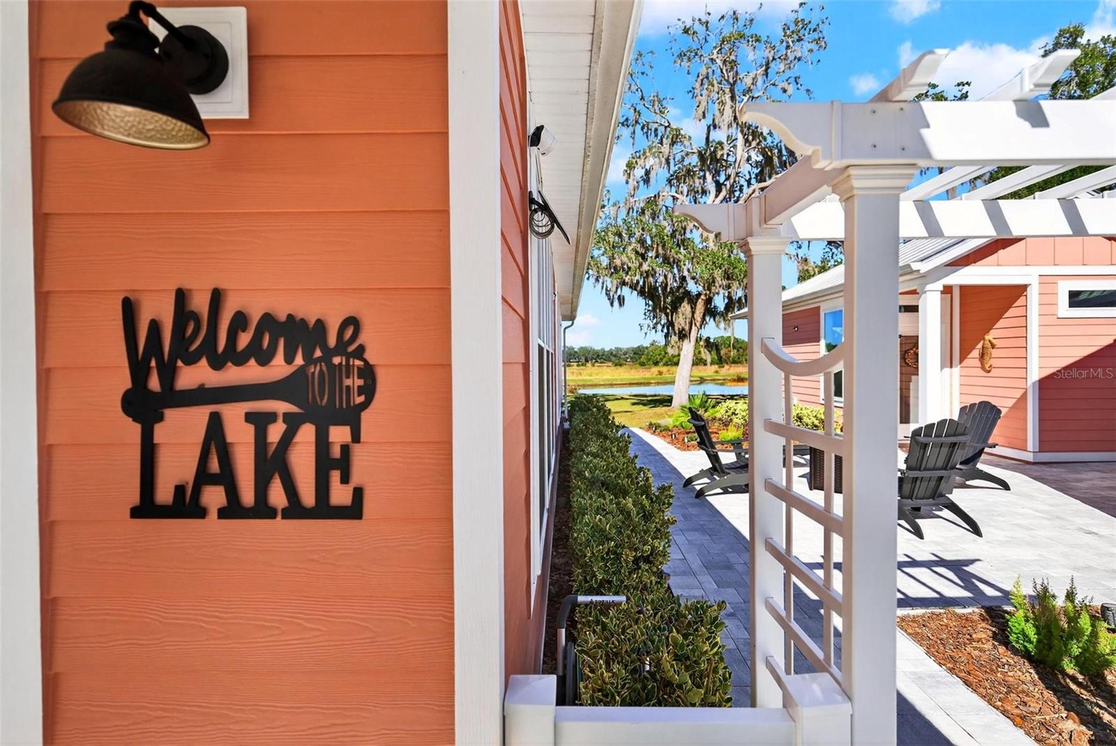 LAKESIDE - Residential