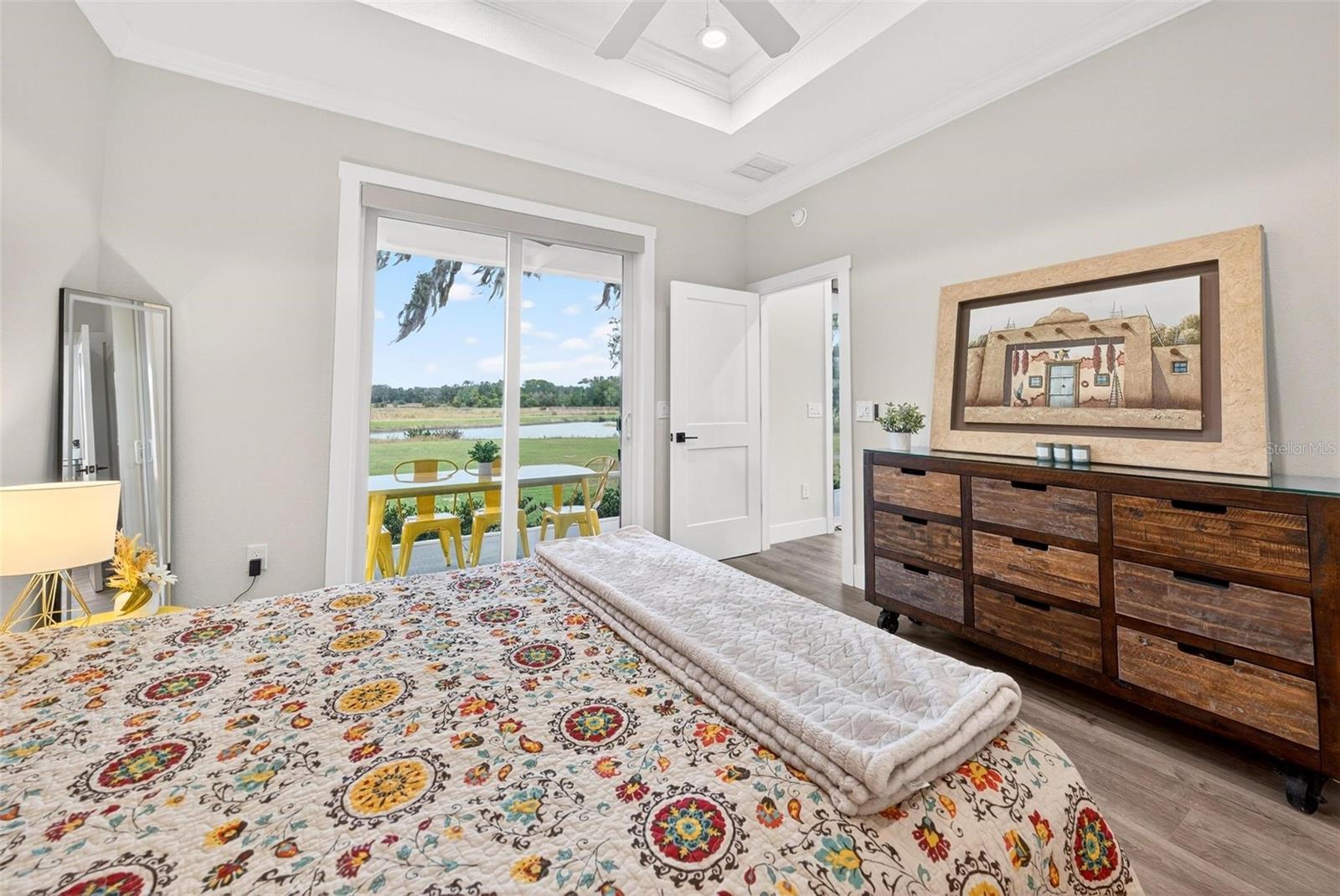 LAKESIDE - Residential