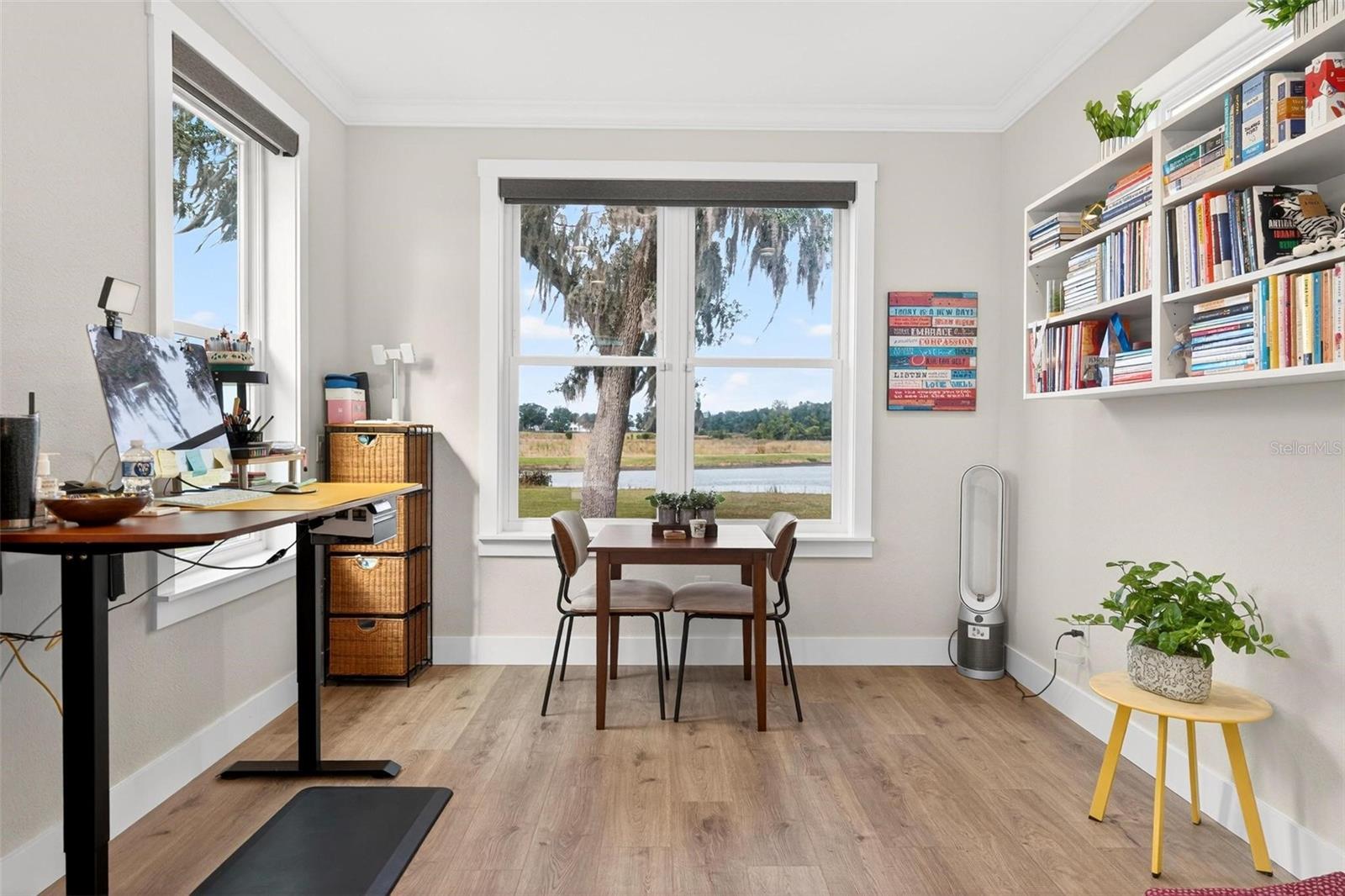 LAKESIDE - Residential