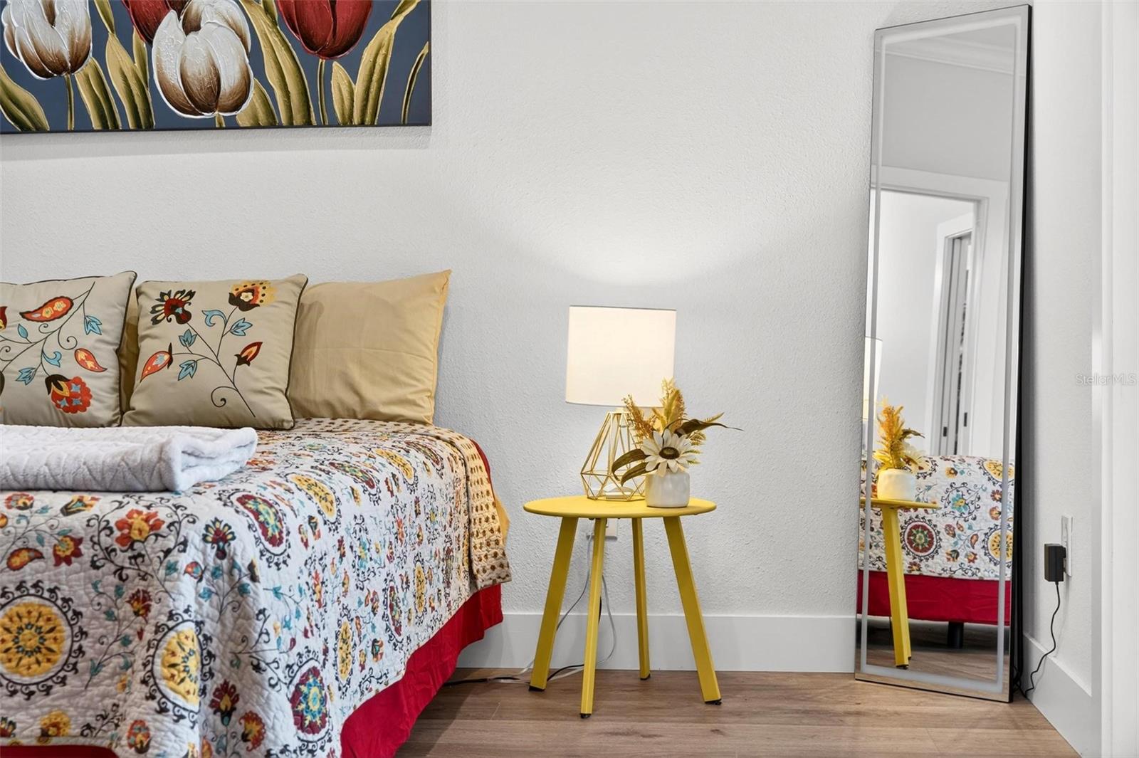 LAKESIDE - Residential