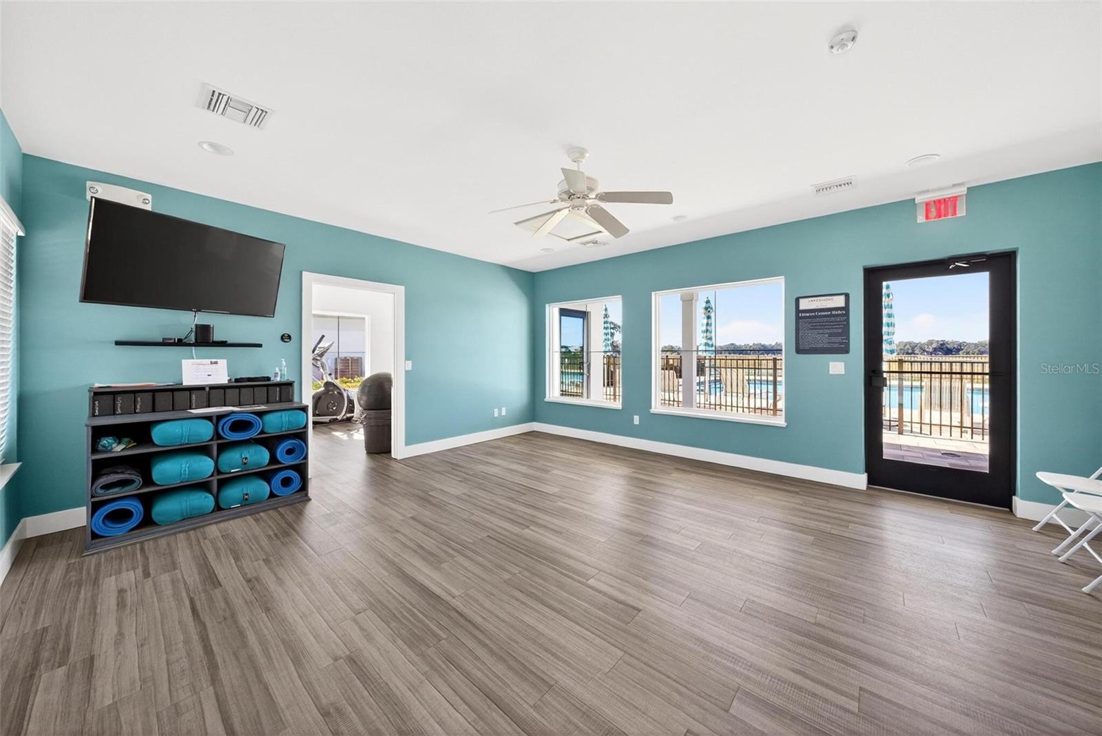 LAKESIDE - Residential