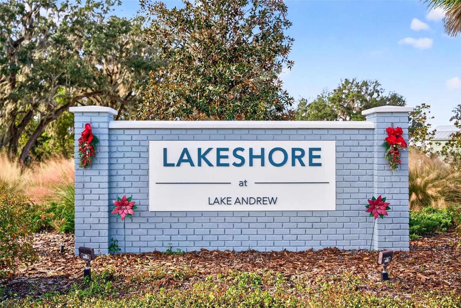 LAKESIDE - Residential