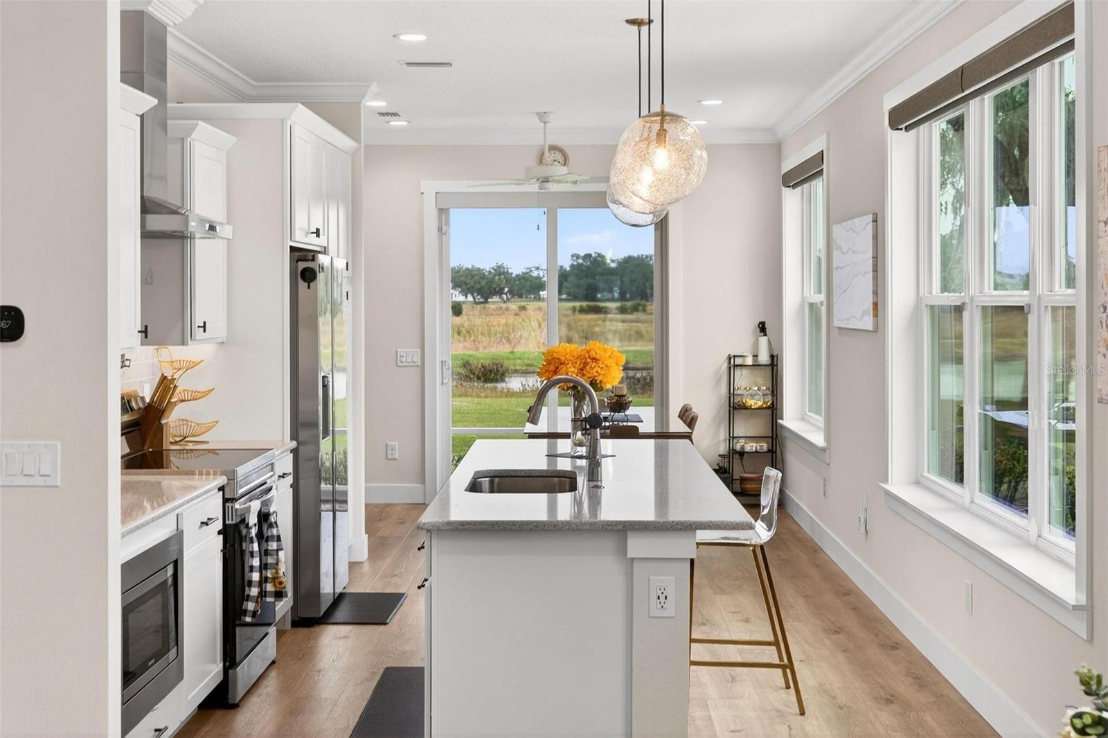 LAKESIDE - Residential