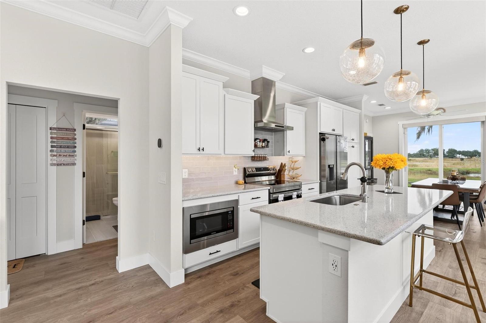 LAKESIDE - Residential