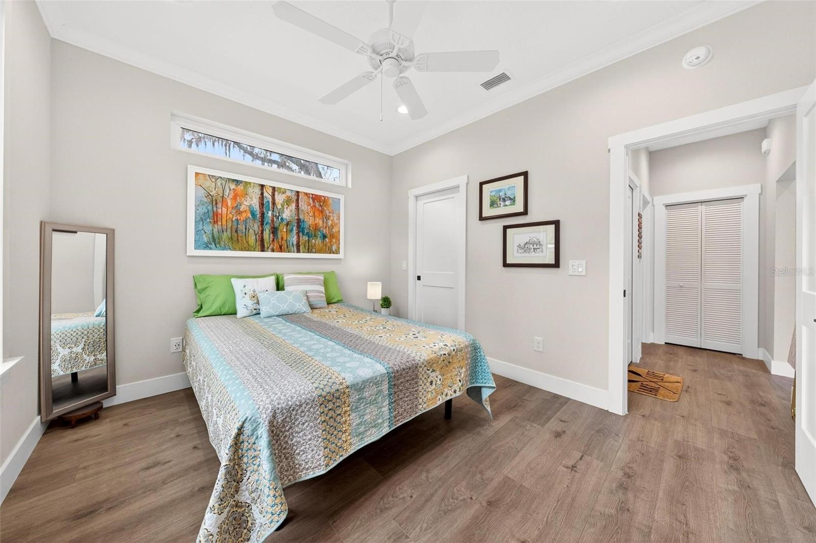 LAKESIDE - Residential