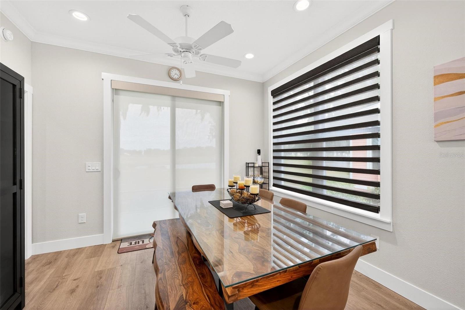 LAKESIDE - Residential