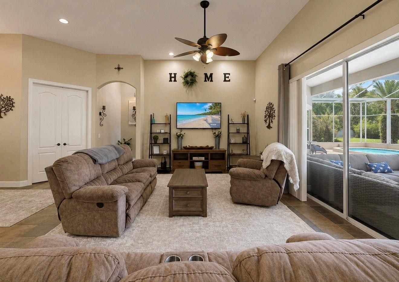 TOMLINSON ACRES - Residential