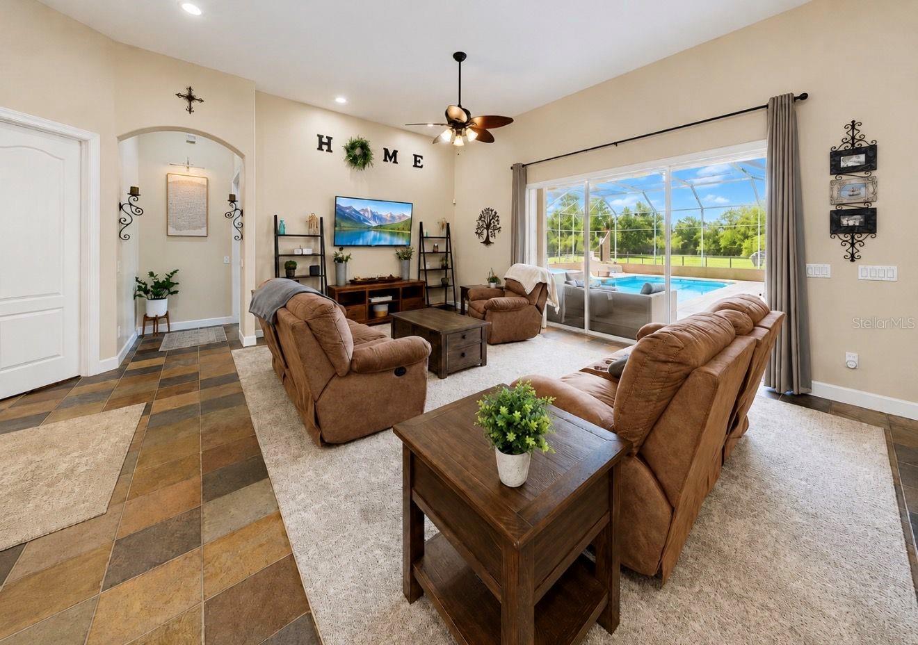 TOMLINSON ACRES - Residential