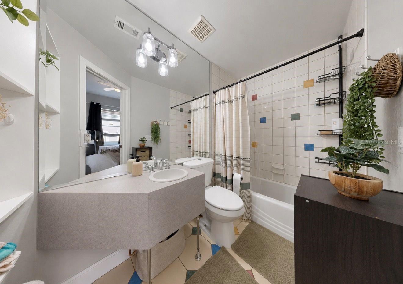 TOMLINSON ACRES - Residential