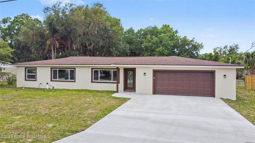 Photo of 2678 Pine Avenue, Mims, FL 32754 (MLS # O6401968)