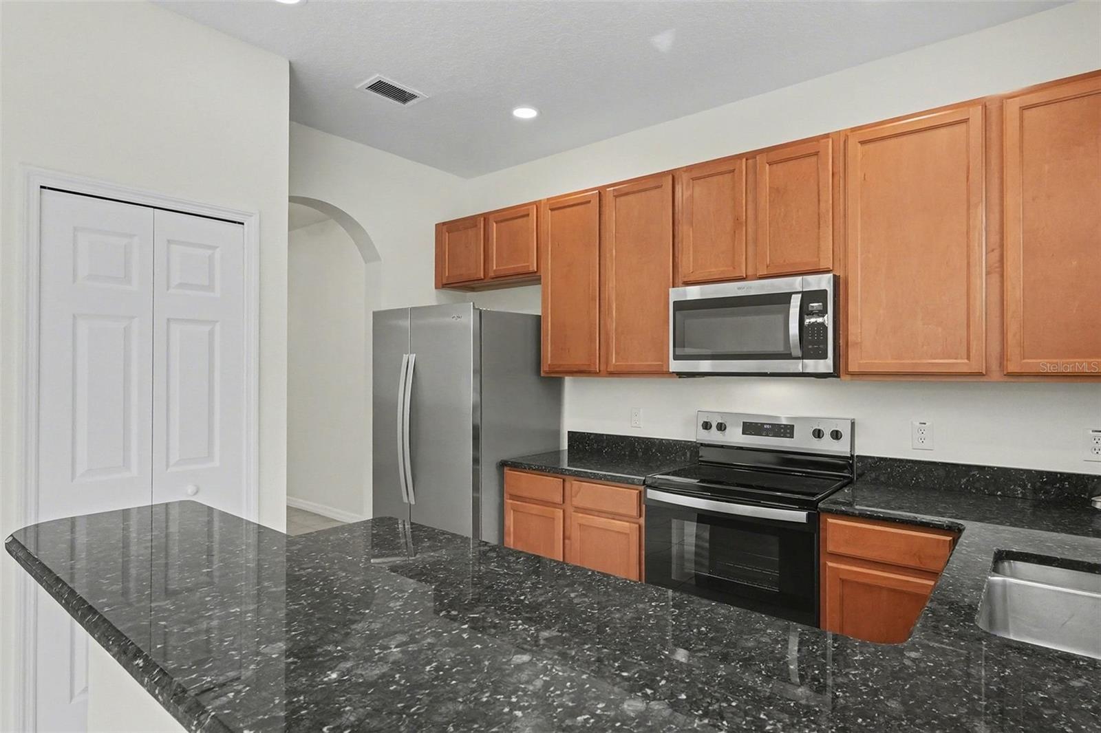 OVIEDO PARK TWNHMS - Residential