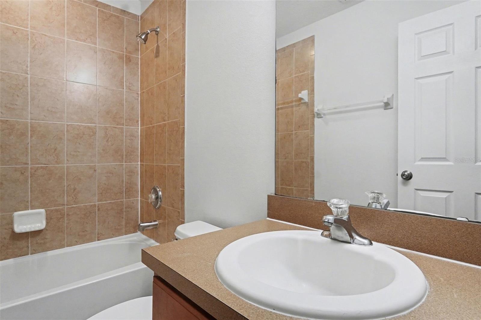 OVIEDO PARK TWNHMS - Residential