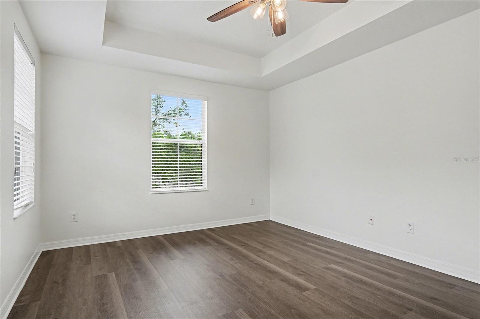 OVIEDO PARK TWNHMS - Residential