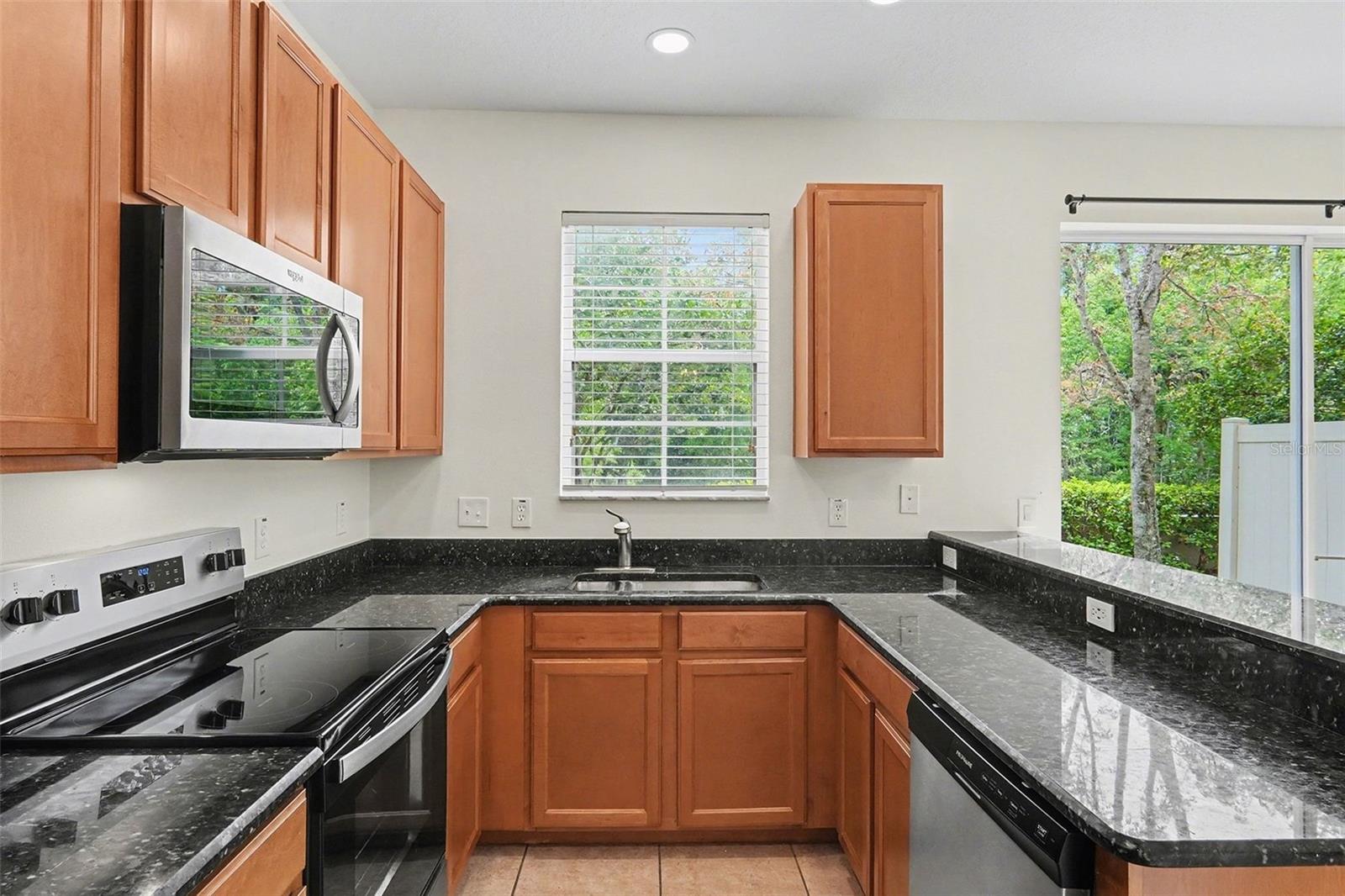 OVIEDO PARK TWNHMS - Residential