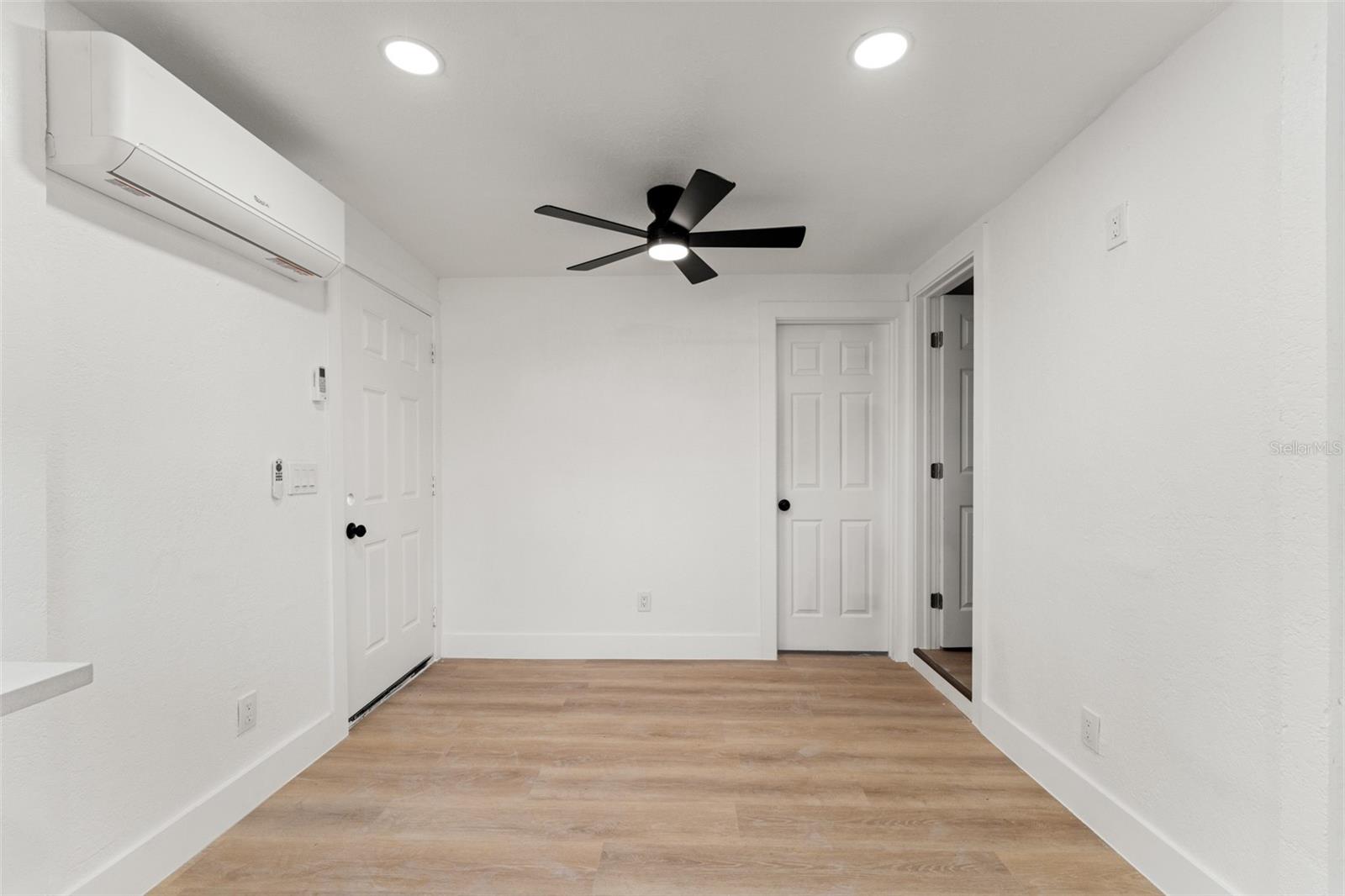 MANOR HILLS SUB - Residential Lease