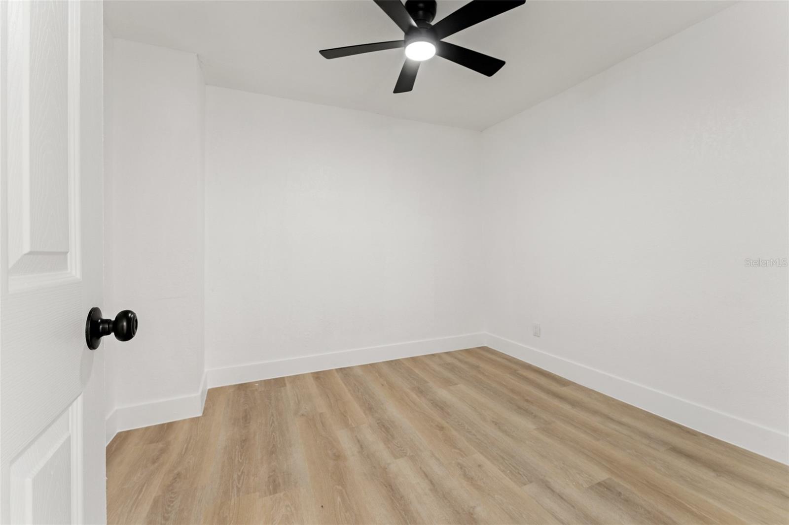 MANOR HILLS SUB - Residential Lease