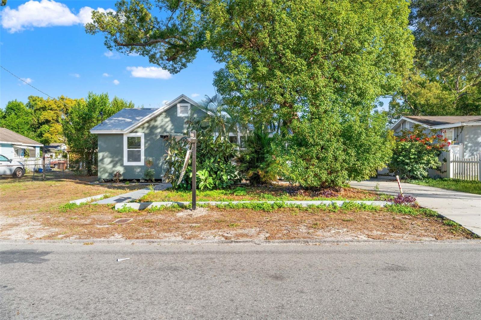 MANOR HILLS SUB - Residential Lease