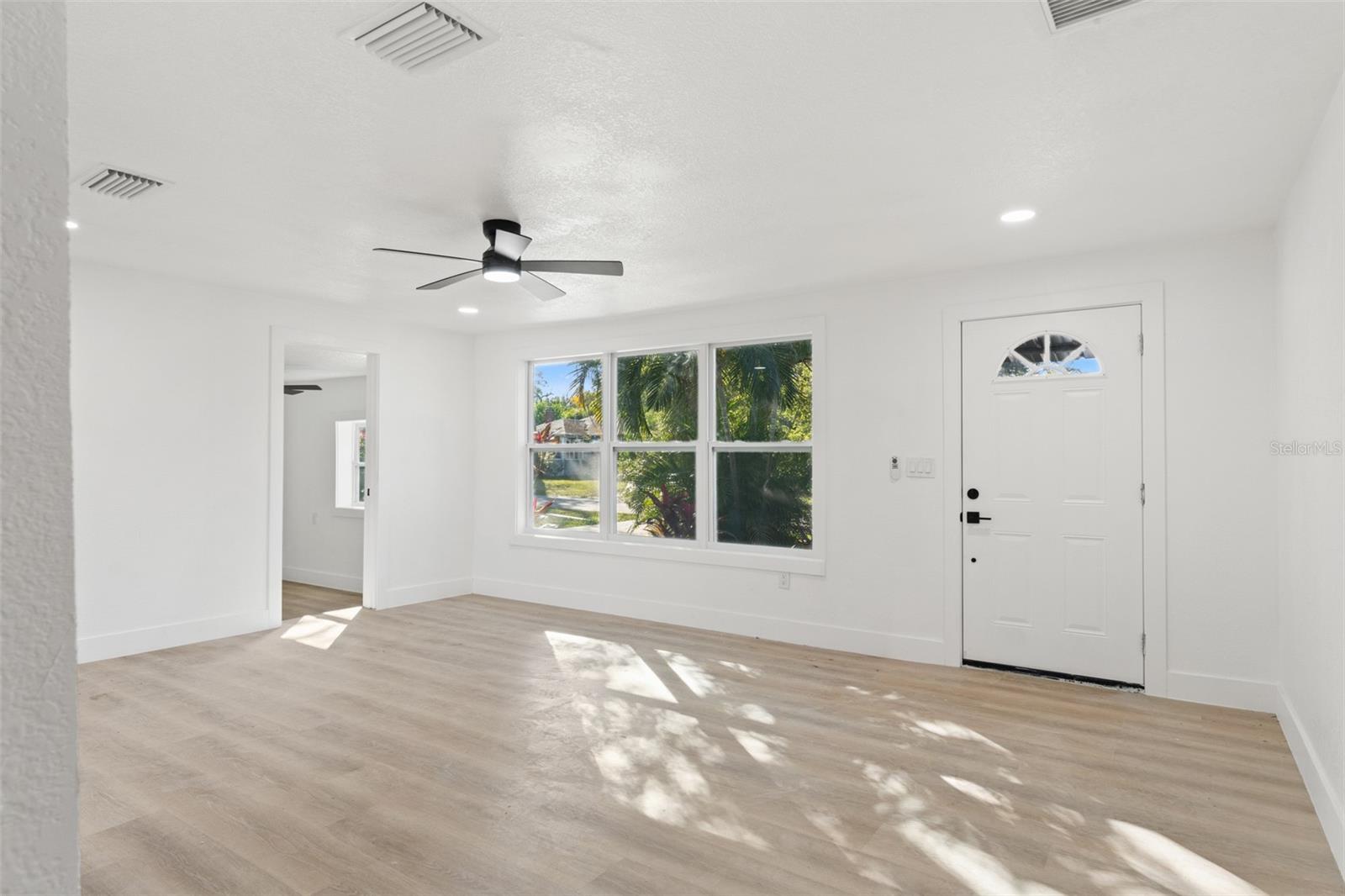 MANOR HILLS SUB - Residential Lease