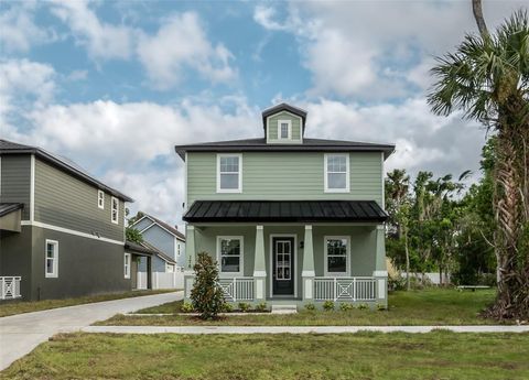 A home in LONGWOOD