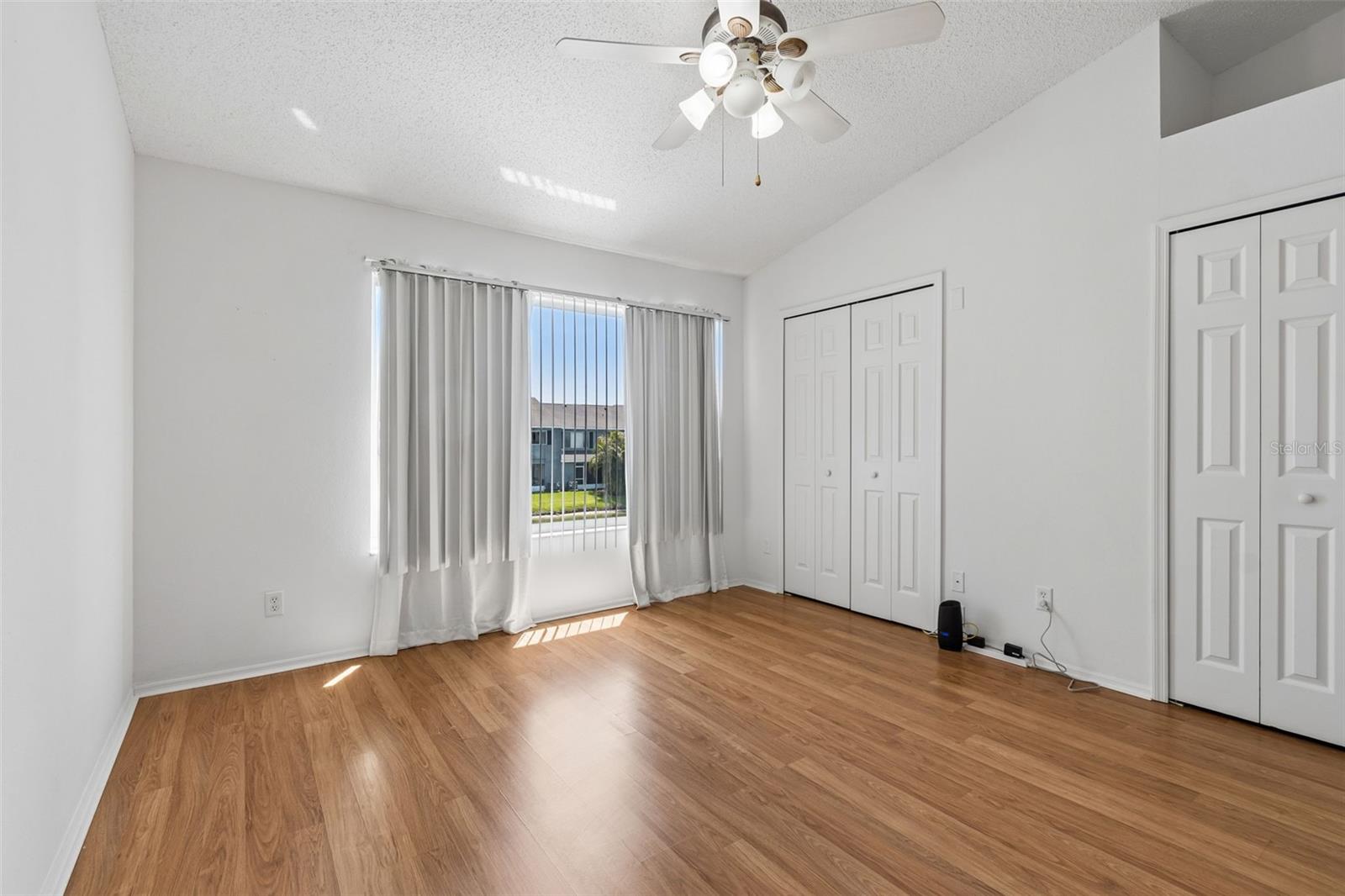 COUNTRYSIDE KEY - Residential