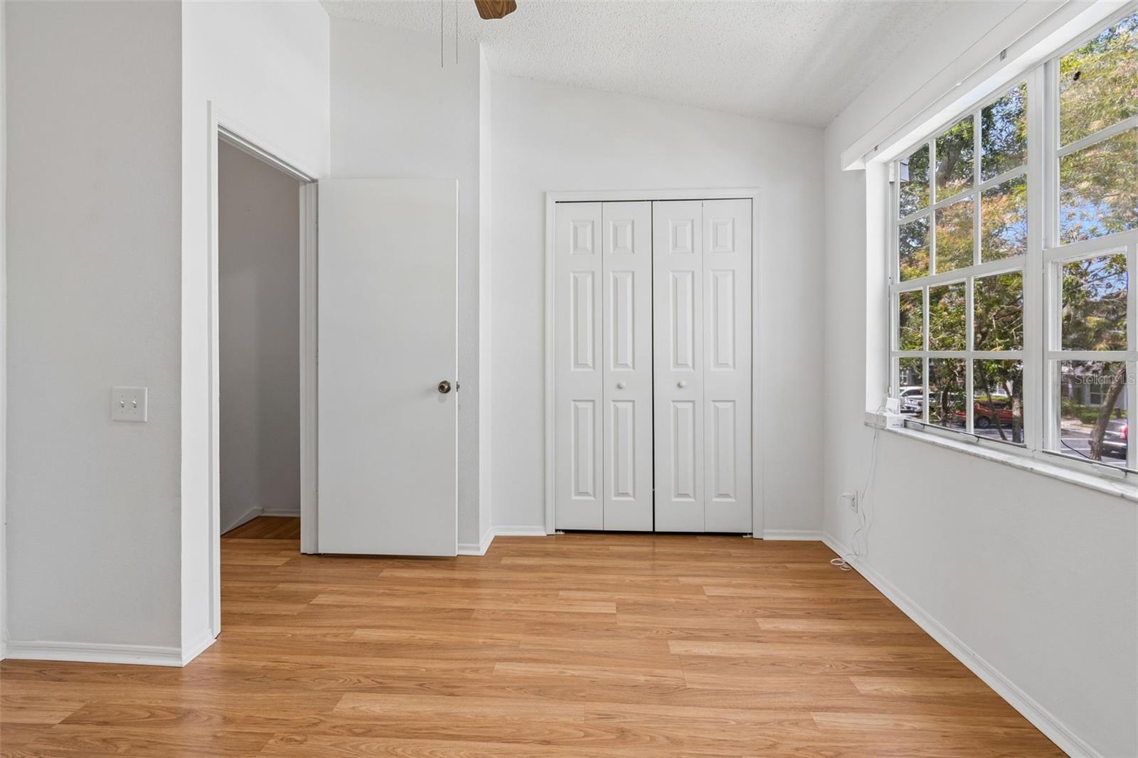 COUNTRYSIDE KEY - Residential