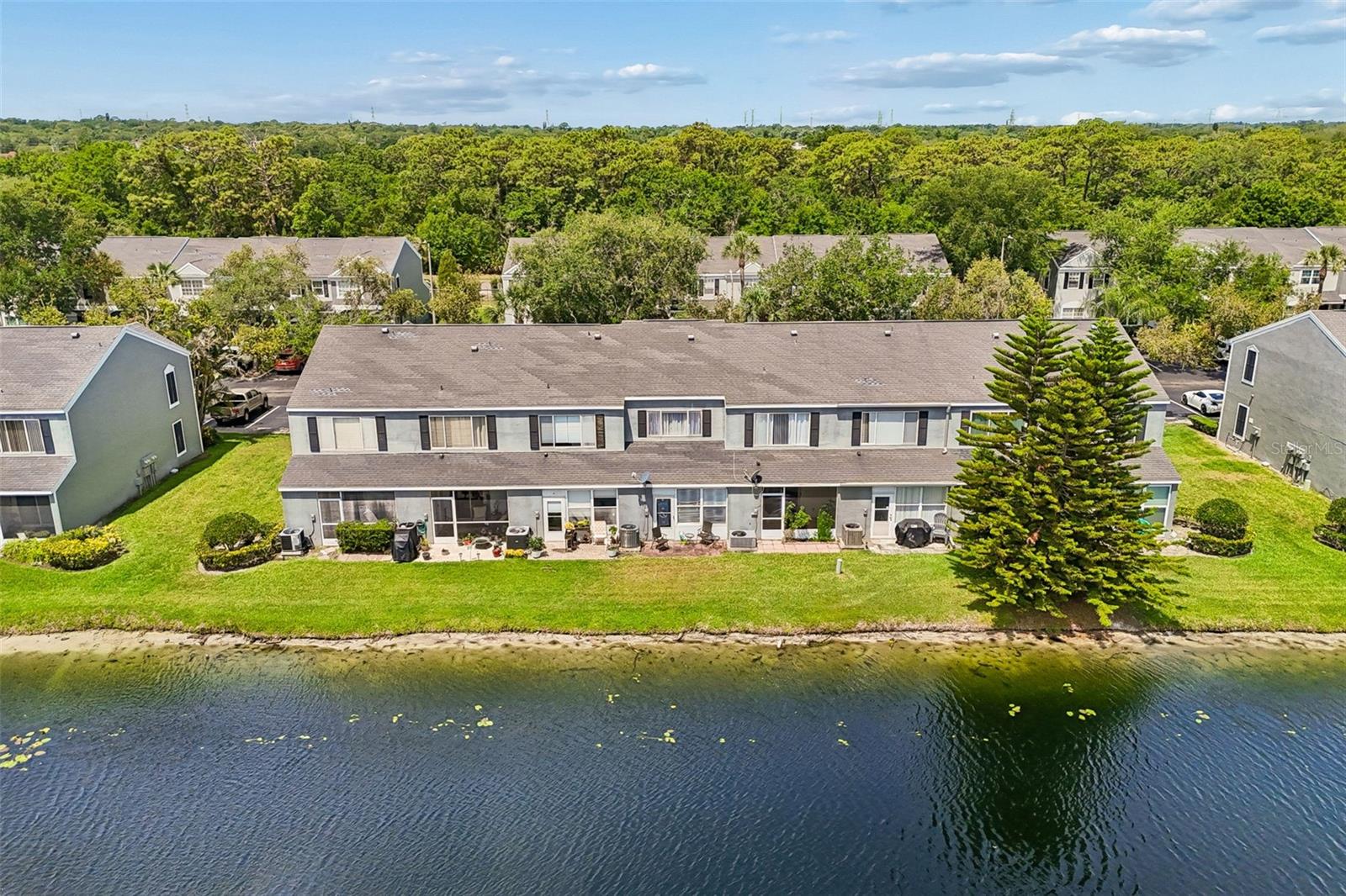 COUNTRYSIDE KEY - Residential