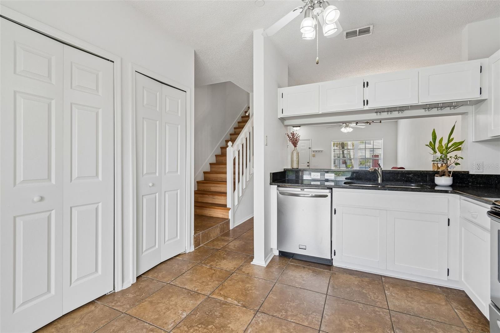 COUNTRYSIDE KEY - Residential