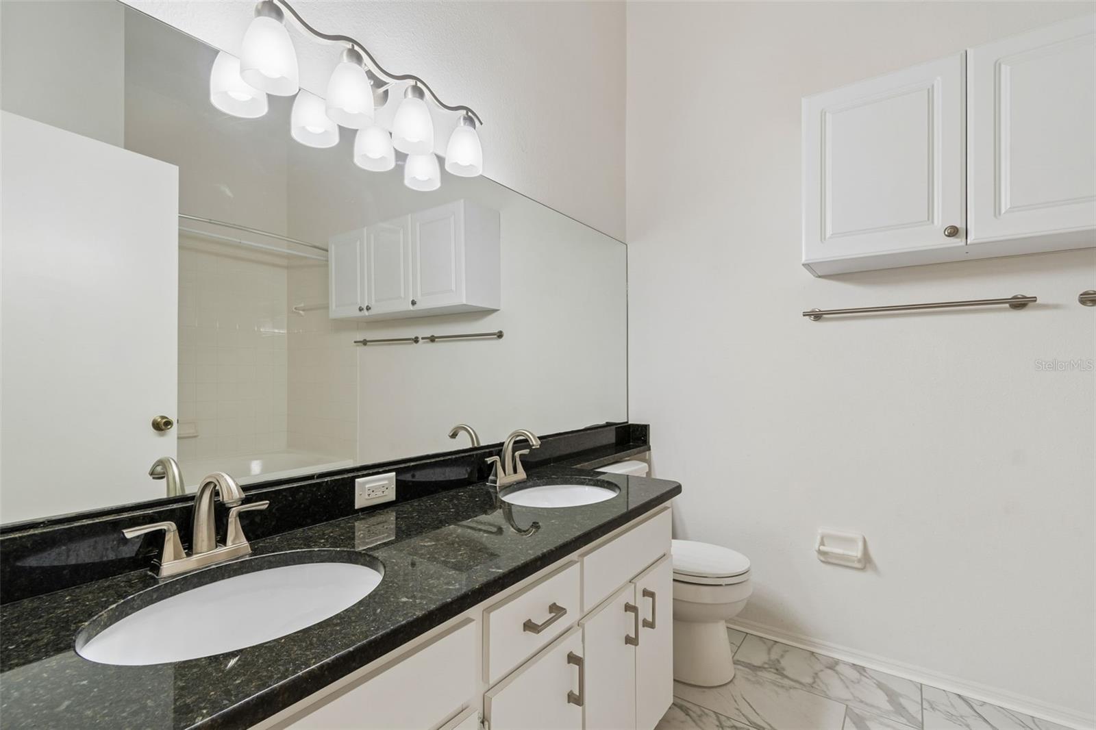 COUNTRYSIDE KEY - Residential