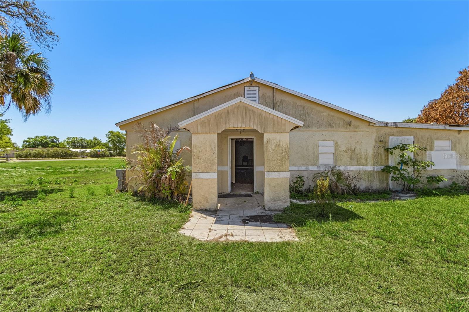 23090 RAILROAD AVENUE, ALVA, FL, 33920/$25,000 2 23090 RAILROAD AVENUE