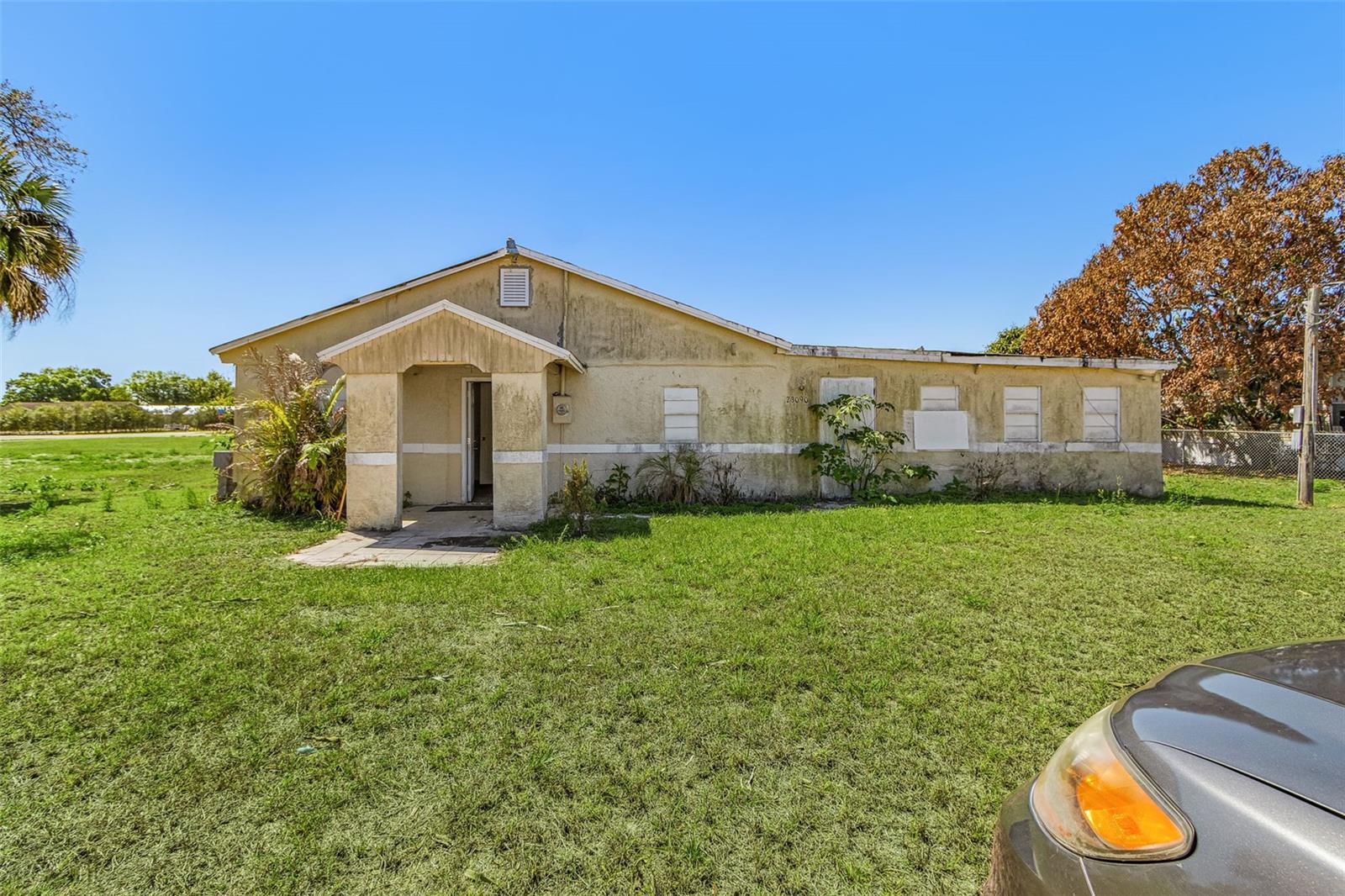 23090 RAILROAD AVENUE, ALVA, FL, 33920/$25,000 3 23090 RAILROAD AVENUE