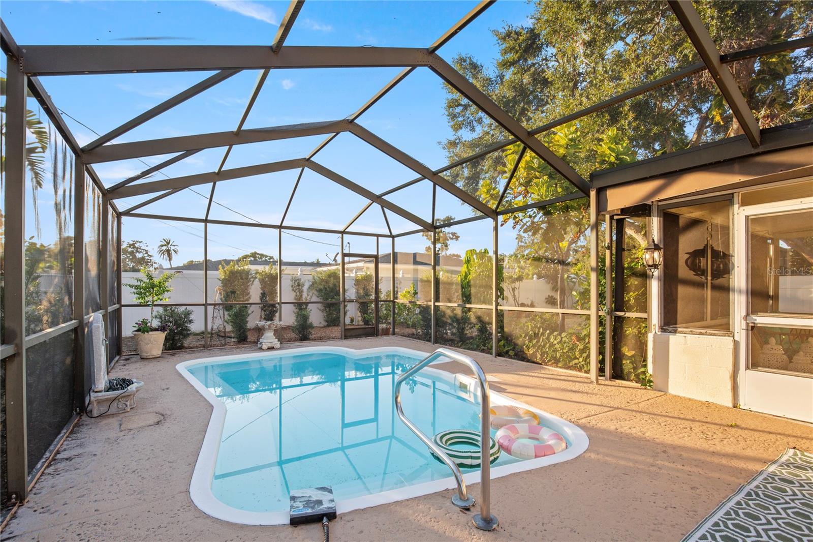 METZ-SAVAGE REP - Residential