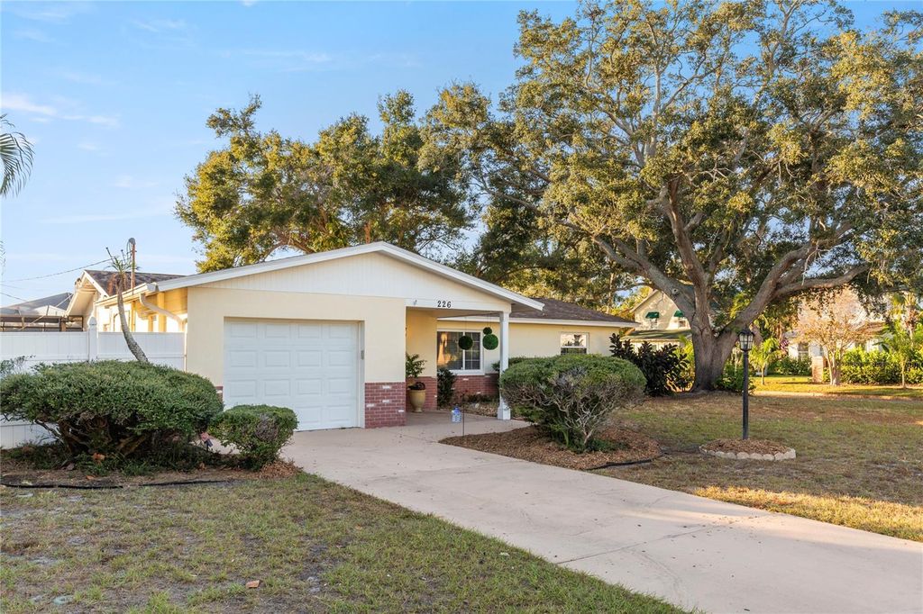 Photo of 226 75th Street N, St Petersburg, FL 33710 (MLS # TB8452689)